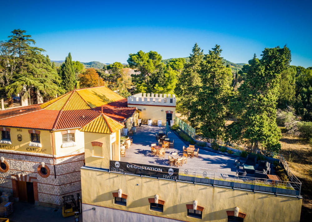 b5144ab1084bd05ff00acb00b04fa12a chateau cabezac bize minervois 1 1000x710